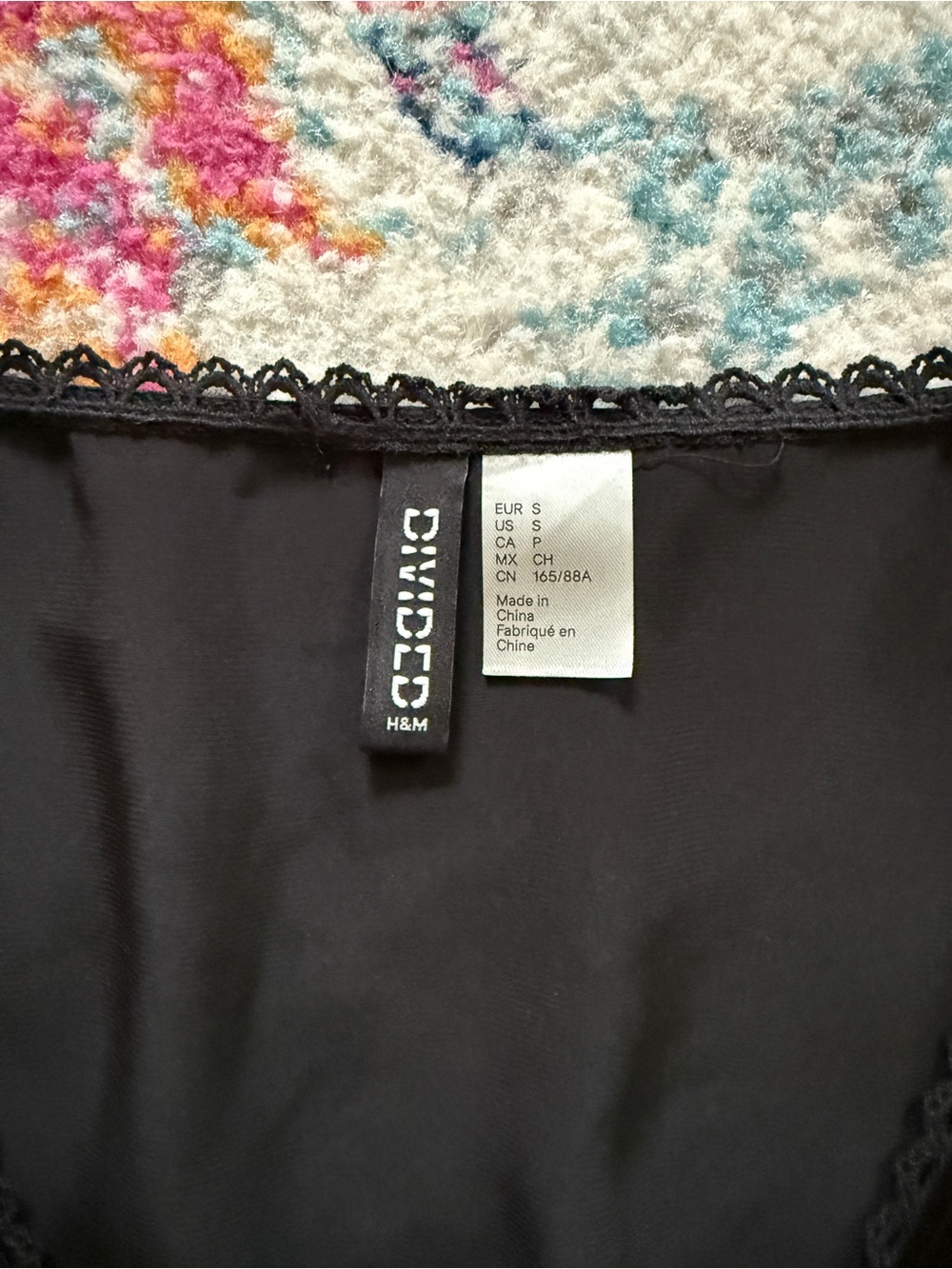 H&M Top - Picture 2 of 3